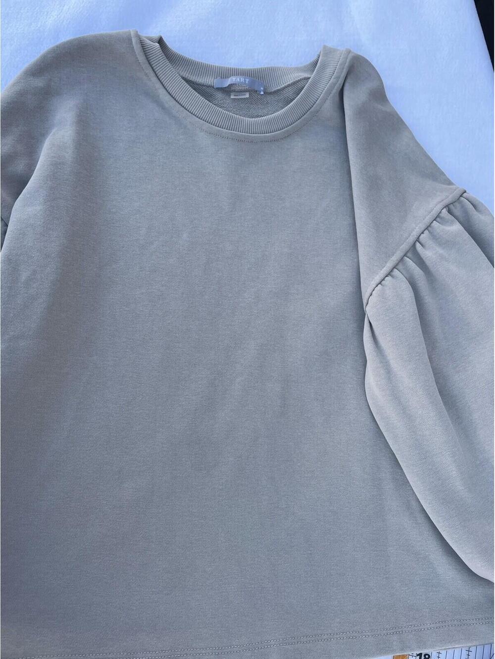 Tart Collections balloon sleeve pullover sweatshirt, women’s sz M, NWT Taupe,
